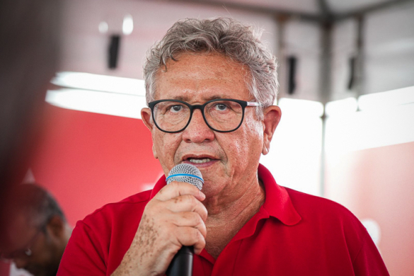 luiz-caetano-pref-camaccca7ari-ba-divulgacao-321-585x390